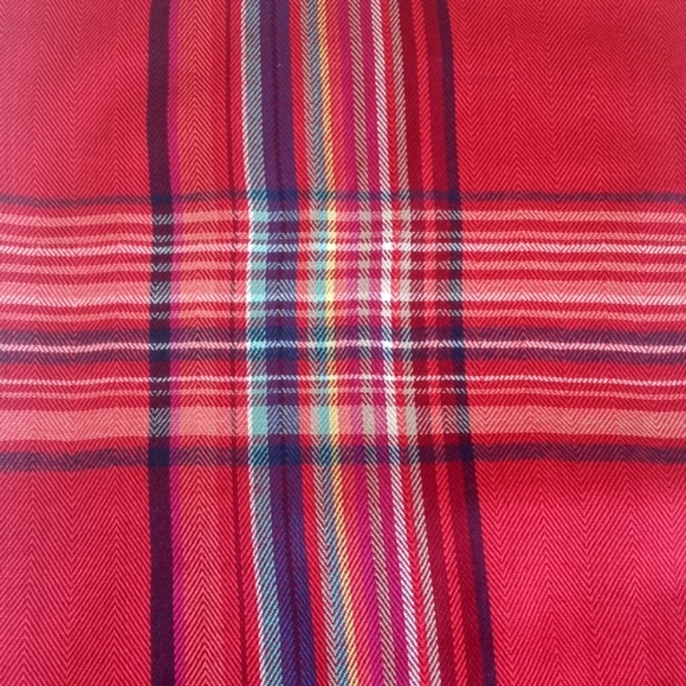 Large Preppy Women’s Scottish Red Plaid Fringed Oversized Scarf (Super Soft) - Picture 6 of 10